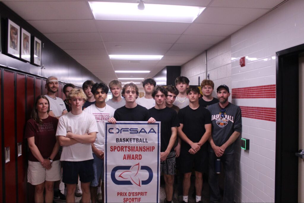 Gravenhurst High School Boys’ Basketball Team receives OFSAA Team Sportsmanship Award